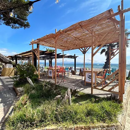 Playa Pachamama キャンプ場